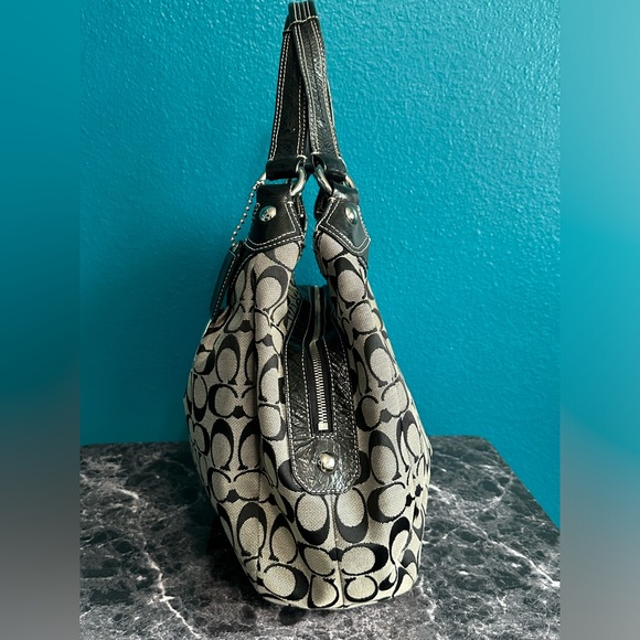 Coach Signature Monogram Soho Lynn Black Canvas Leather Shoulder Bag - Picture 4 of 12